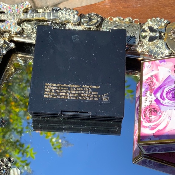 PAT MCGRATH SKINFETISH DIVINE GLOW HIGHLIGHTER, GOLDEN MOONLIGHT - Picture 7 of 7